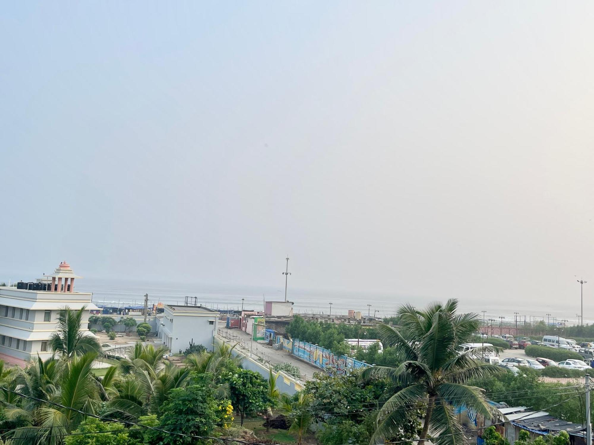 Close Puri Bagian luar foto